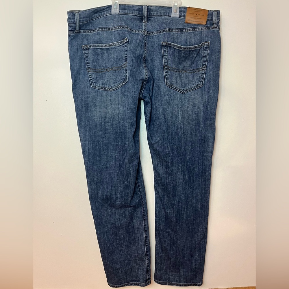 Men’s Lucky Brand 221 Straight Jeans 40x32 (Measured 42x31) Dark Wash - Picture 6 of 10